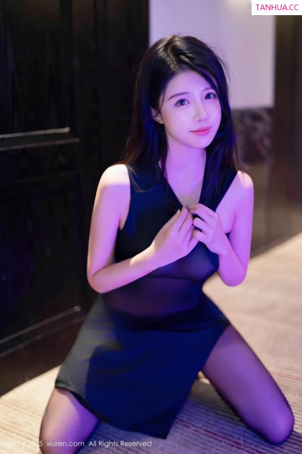 袁圆  [XiuRen]高清写真图 2025.11.27 No.11041 袁圆 魅惑黑丝第12张图片